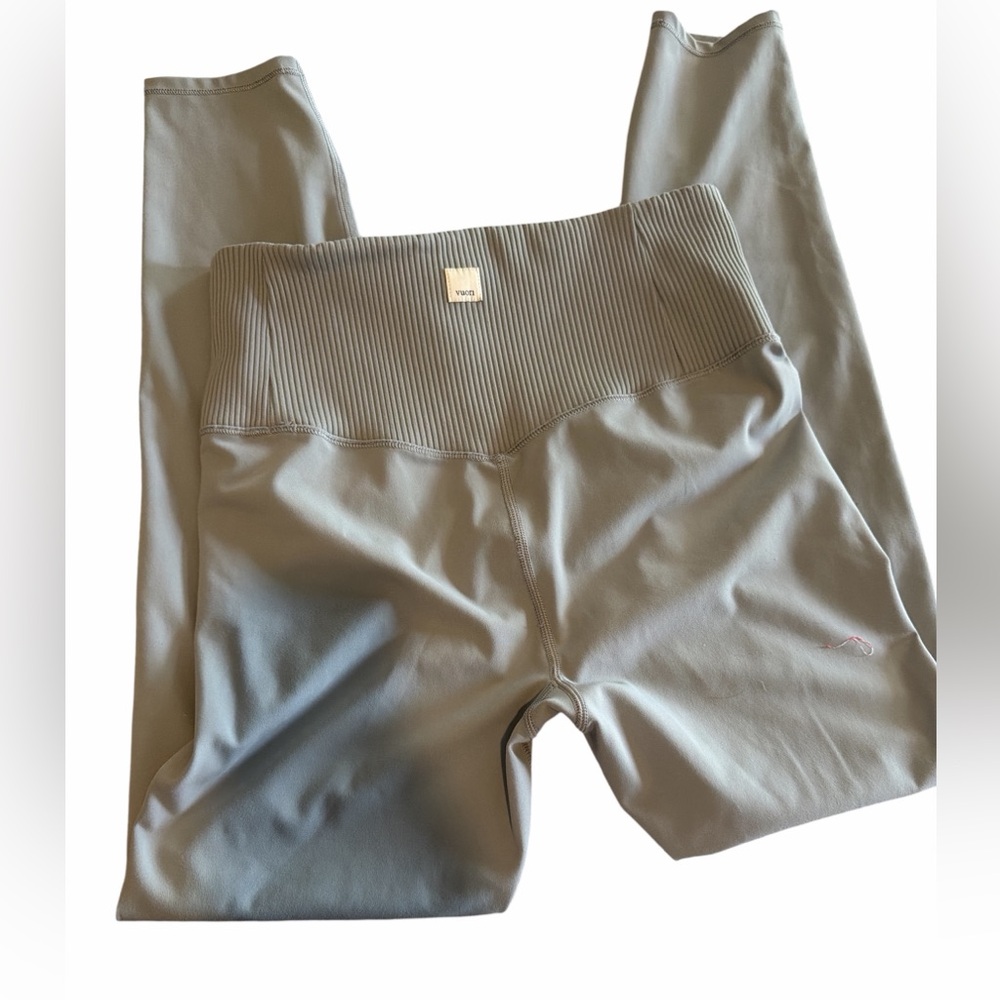 Vuori leggings.  Size medium.